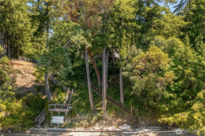 Property photo for 922 W Herron Boulevard Nw, Lakebay photo 11
