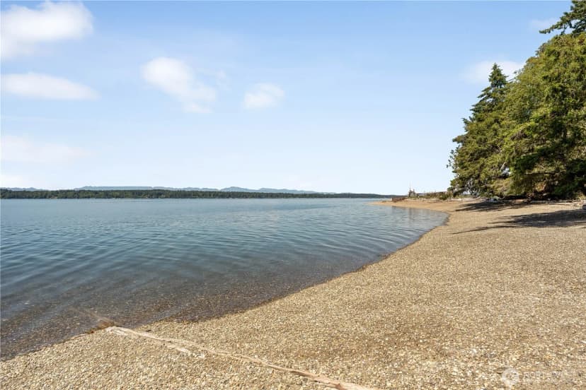 Property photo for 922 W Herron Boulevard Nw, Lakebay photo 13