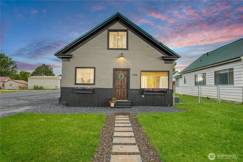 Property photo for 124 N 3rd Street, Coulee City photo 39