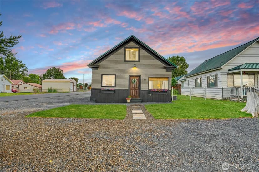 Property photo for 124 N 3rd Street, Coulee City photo 35