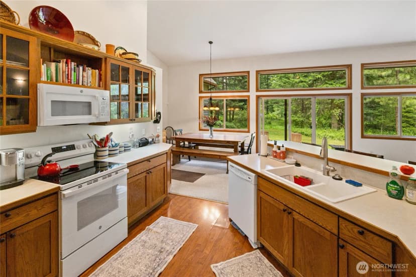 Property photo for 4203 Westside Road, Cle Elum photo 8