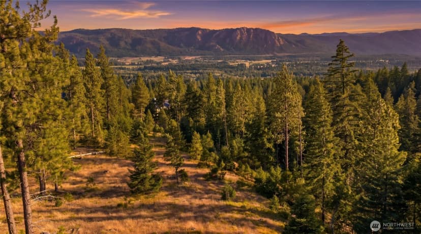 Property photo for 1631 Creekside Road, Cle Elum photo 2