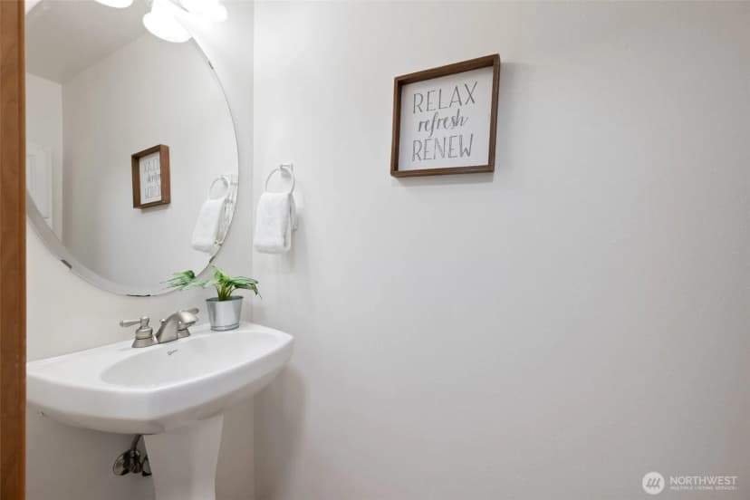 Property photo for 1619 S Weller Street #a, Seattle photo 18