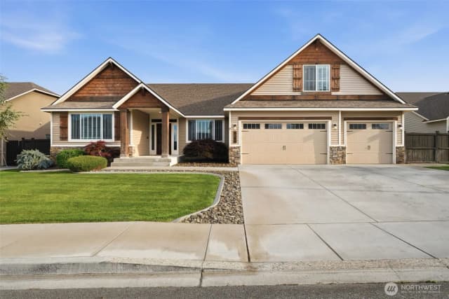Property photo for 4206 Palmyra Drive, Pasco