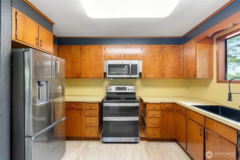 Property photo for 236 E Woodhill Avenue, Westport photo 8