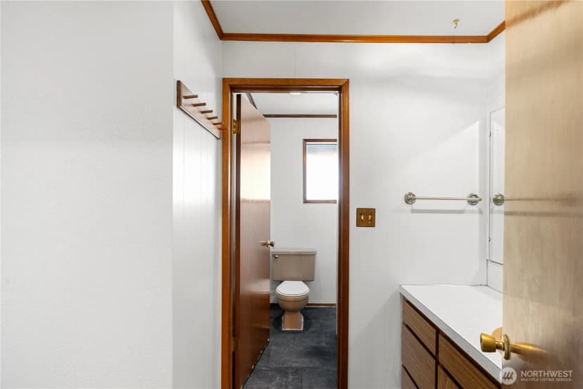Property photo for 236 E Woodhill Avenue, Westport photo 16