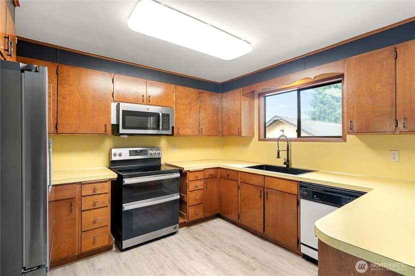 Property photo for 236 E Woodhill Avenue, Westport photo 7