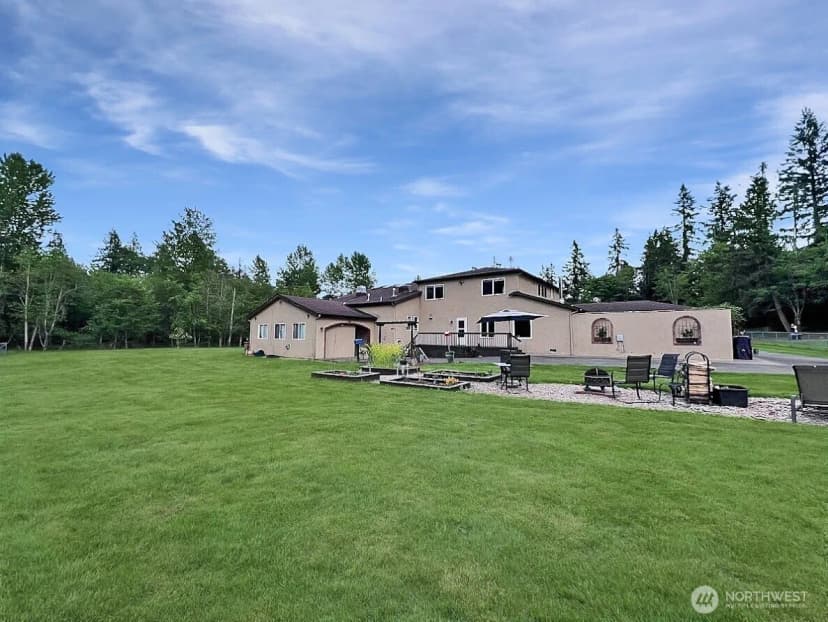 Property photo for 21829 210th Avenue Se, Maple Valley photo 36