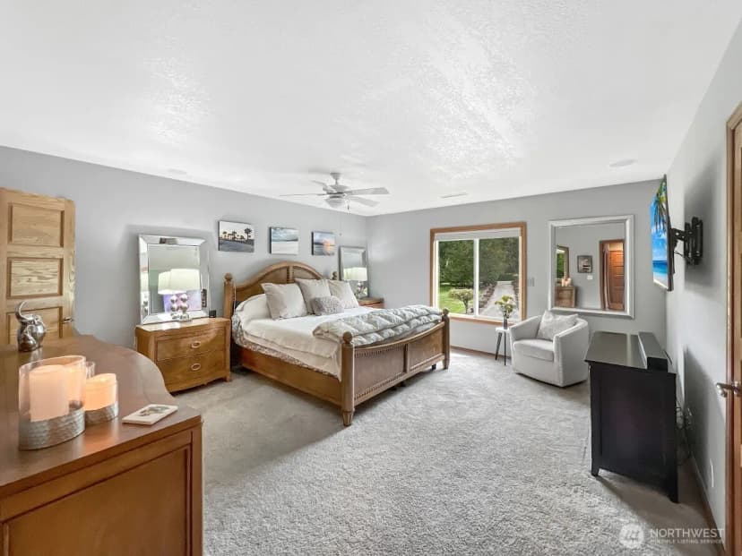 Property photo for 21829 210th Avenue Se, Maple Valley photo 17