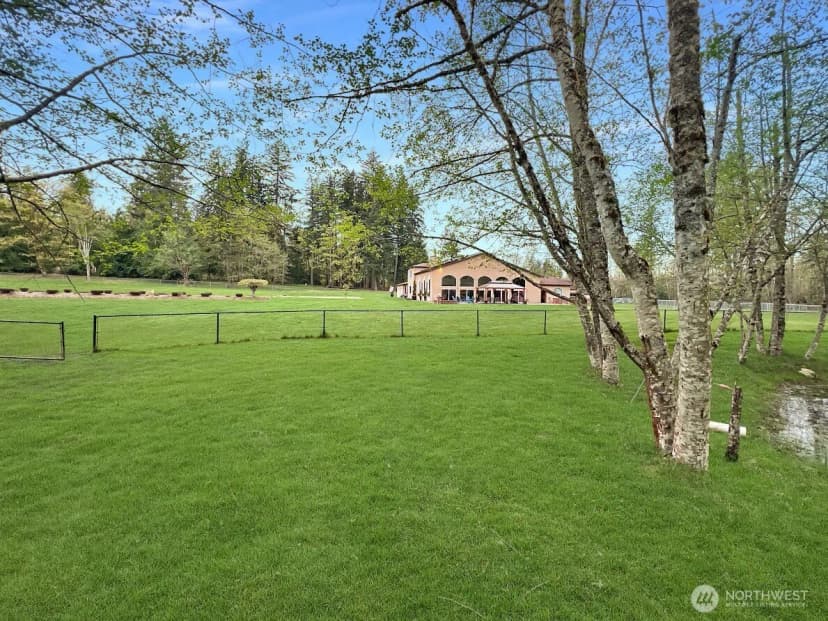 Property photo for 21829 210th Avenue Se, Maple Valley photo 34