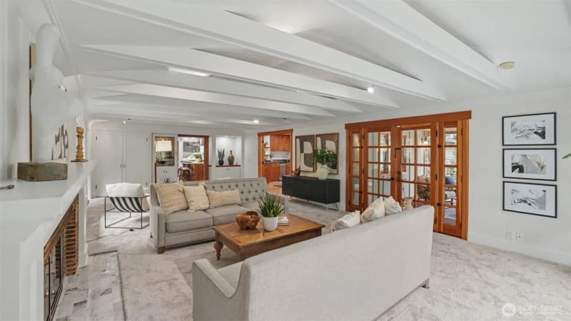 Property photo for 10555 Se 28th Street, Beaux Arts photo 8