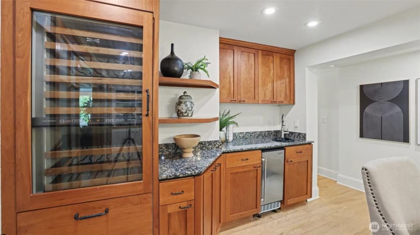Property photo for 10555 Se 28th Street, Beaux Arts photo 16