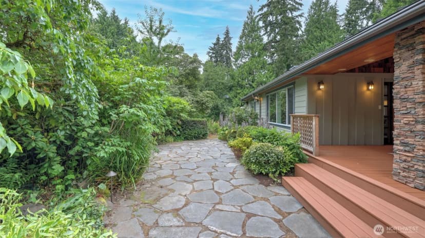 Property photo for 10555 Se 28th Street, Beaux Arts photo 34