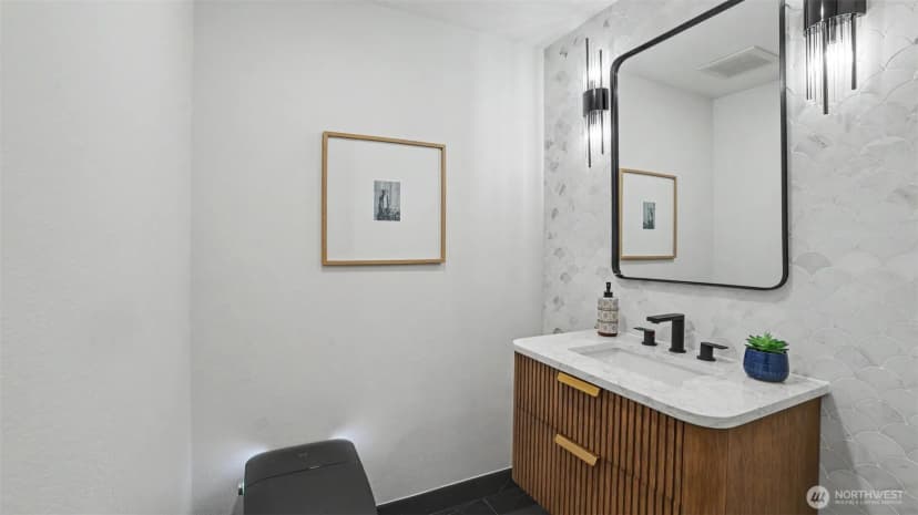 Property photo for 10555 Se 28th Street, Beaux Arts photo 22
