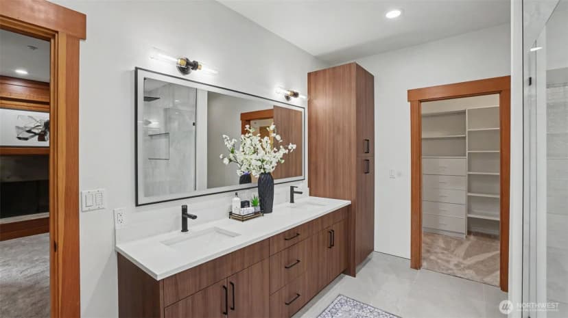Property photo for 10555 Se 28th Street, Beaux Arts photo 28