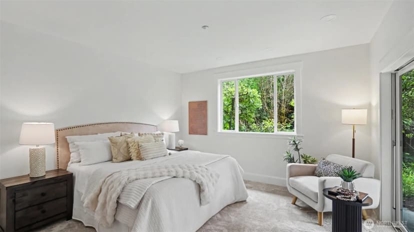 Property photo for 10555 Se 28th Street, Beaux Arts photo 24
