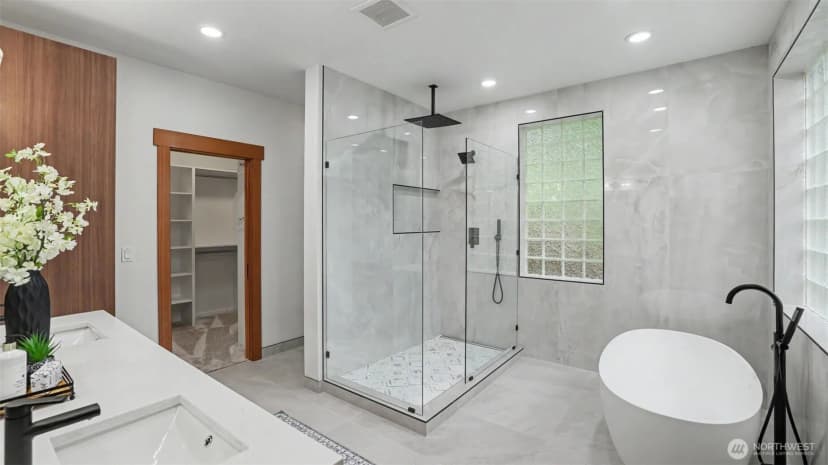 Property photo for 10555 Se 28th Street, Beaux Arts photo 27