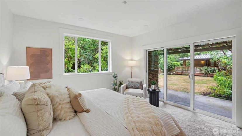 Property photo for 10555 Se 28th Street, Beaux Arts photo 25