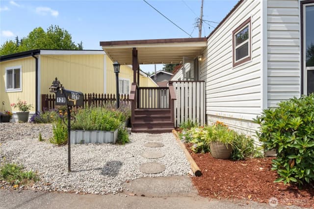 Property photo for 930 Trosper Road Sw #129, Tumwater photo 2