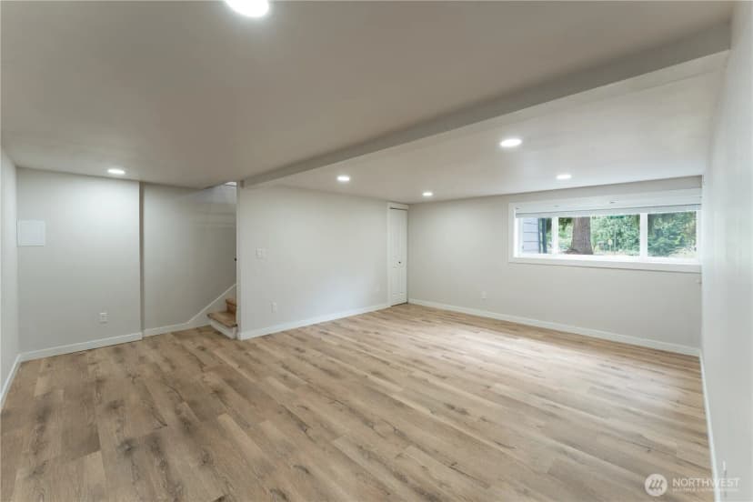 Property photo for 607 244th Street Sw, Bothell photo 21