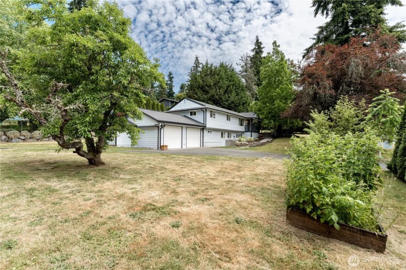 Property photo for 607 244th Street Sw, Bothell photo 28
