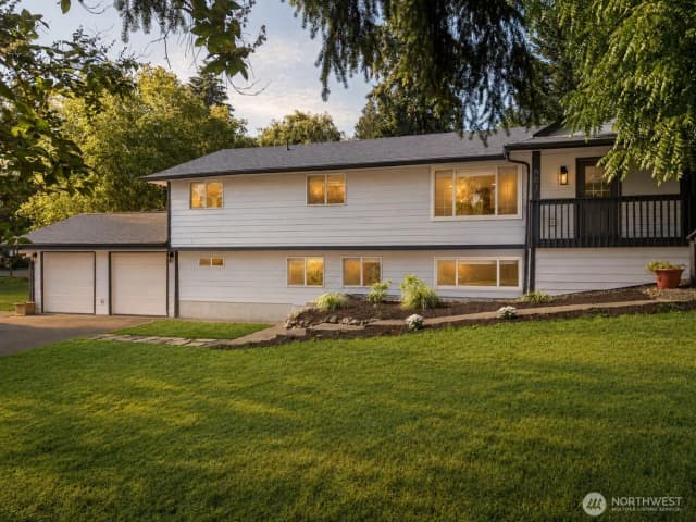 Property photo for 607 244th Street Sw, Bothell