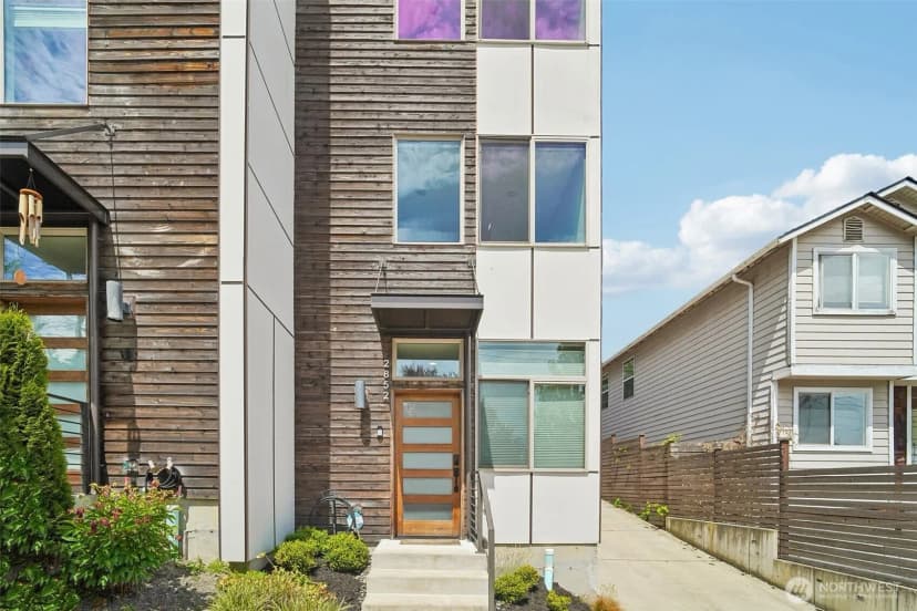 Property photo for 2852 Sw Nevada Street, Seattle photo 6