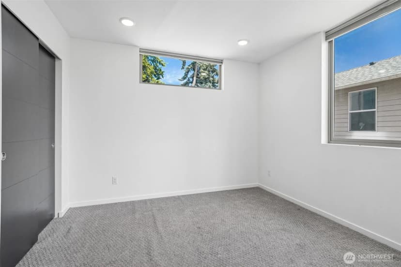 Property photo for 2852 Sw Nevada Street, Seattle photo 27