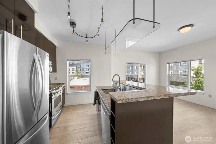 Property photo for 1026 Ne 65th Street #c420, Seattle photo 9