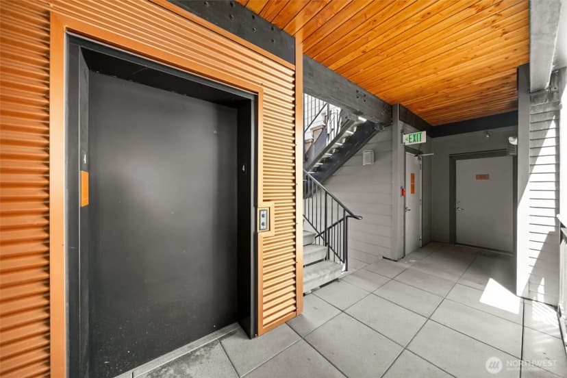 Property photo for 1026 Ne 65th Street #c420, Seattle photo 3