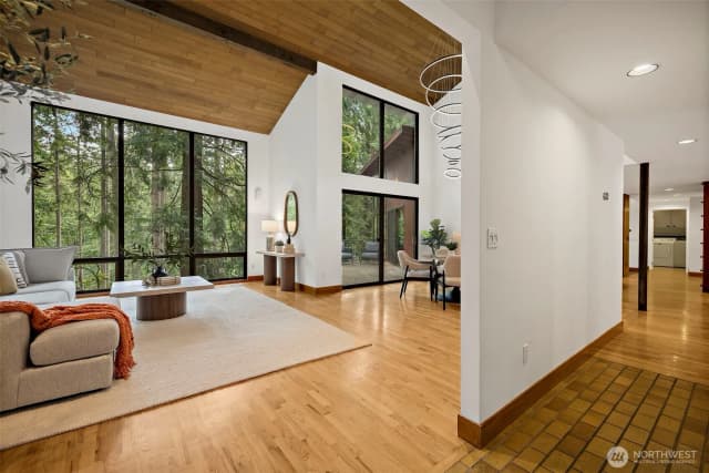 Property photo for 3518 129th Avenue Ne, Bellevue photo 5