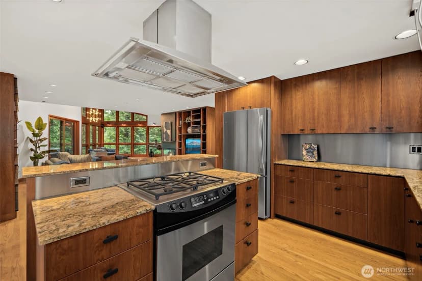 Property photo for 3518 129th Avenue Ne, Bellevue photo 10