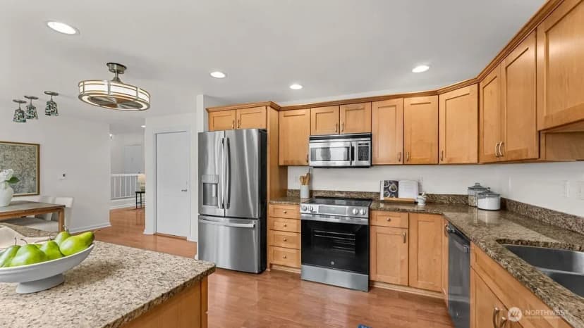Property photo for 15964 Ne 15th Street #a10, Bellevue photo 20
