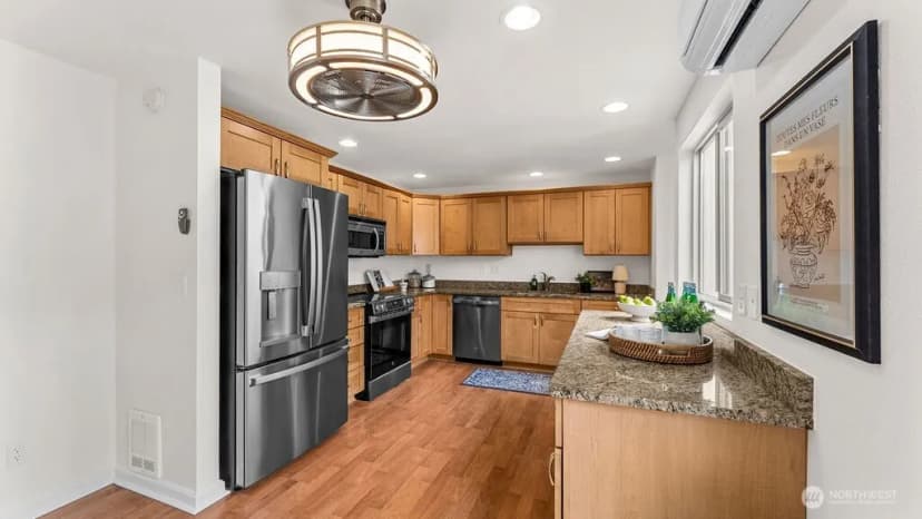 Property photo for 15964 Ne 15th Street #a10, Bellevue photo 23