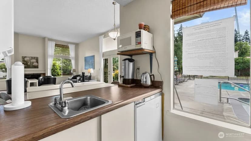 Property photo for 15964 Ne 15th Street #a10, Bellevue photo 39