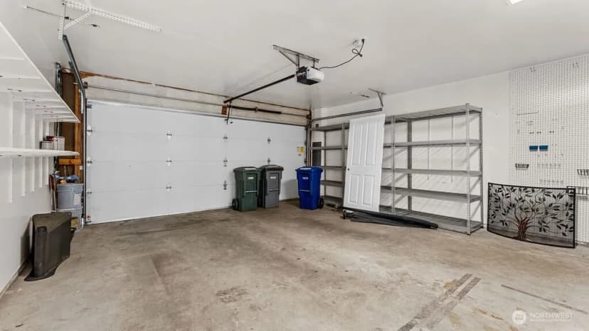 Property photo for 15964 Ne 15th Street #a10, Bellevue photo 32
