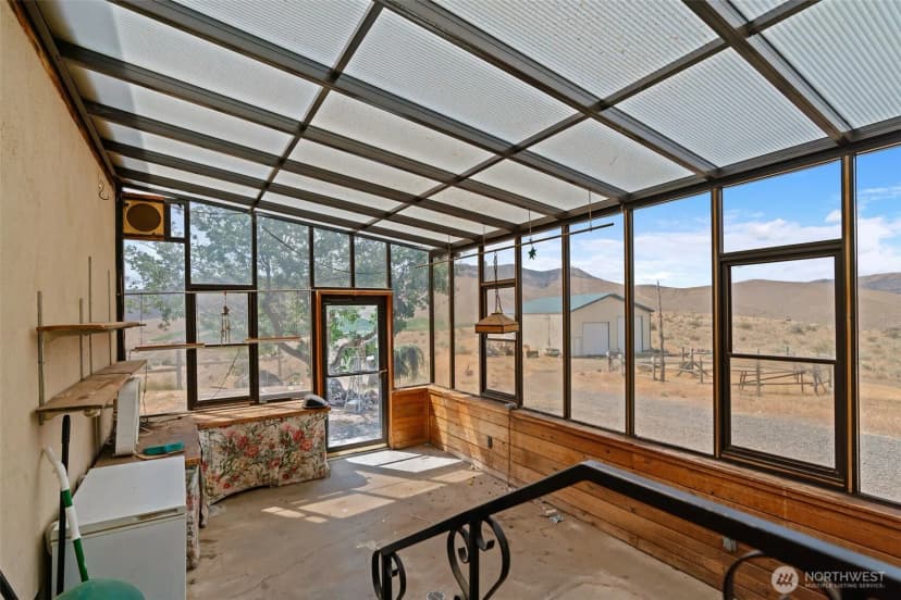 Property photo for 723 Burbank Creek Road, Yakima photo 25