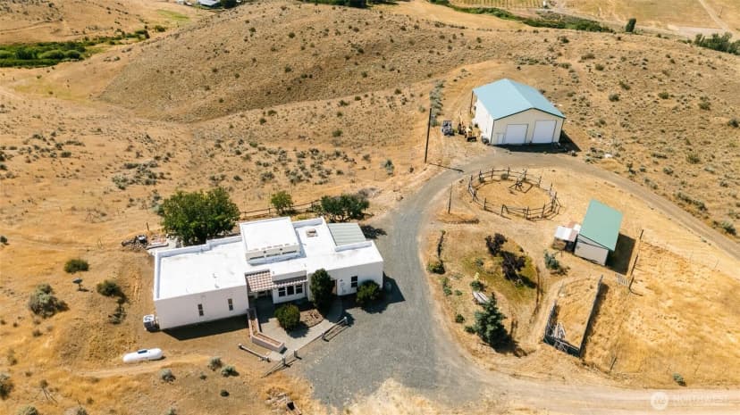 Property photo for 723 Burbank Creek Road, Yakima photo 36
