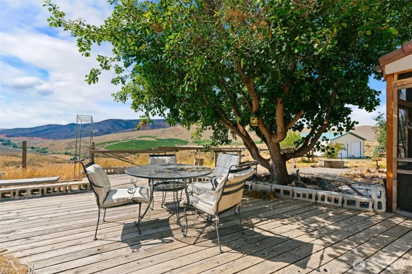 Property photo for 723 Burbank Creek Road, Yakima photo 27