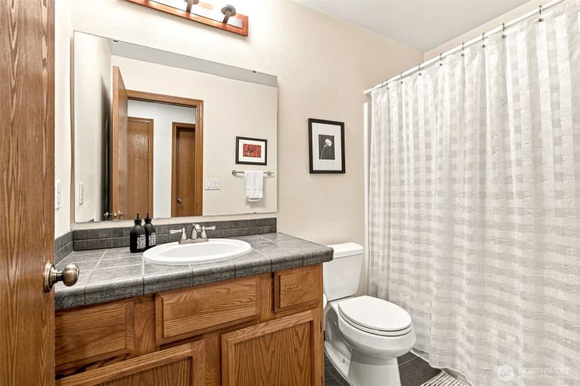 Property photo for 920 East Bay Drive Ne #2d-101, Olympia photo 20