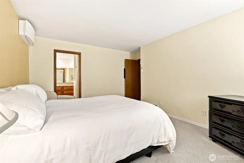 Property photo for 920 East Bay Drive Ne #2d-101, Olympia photo 15