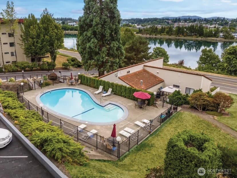 Property photo for 920 East Bay Drive Ne #2d-101, Olympia photo 32