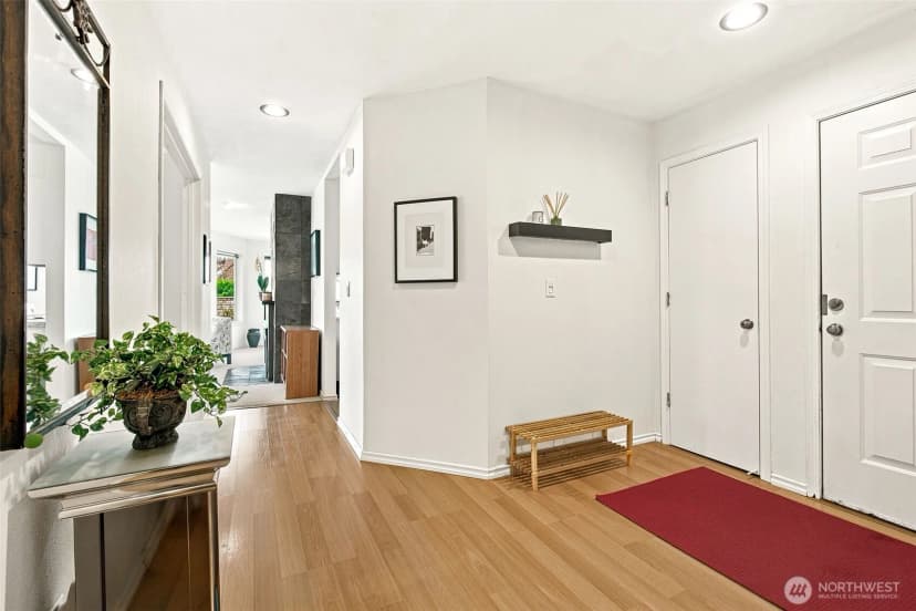 Property photo for 920 East Bay Drive Ne #2d-101, Olympia photo 21