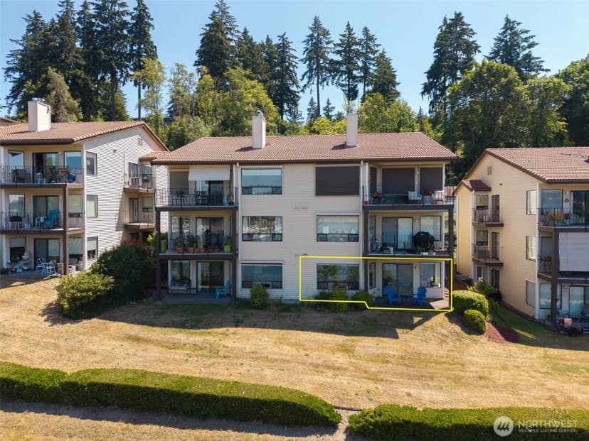 Property photo for 920 East Bay Drive Ne #2d-101, Olympia photo 30