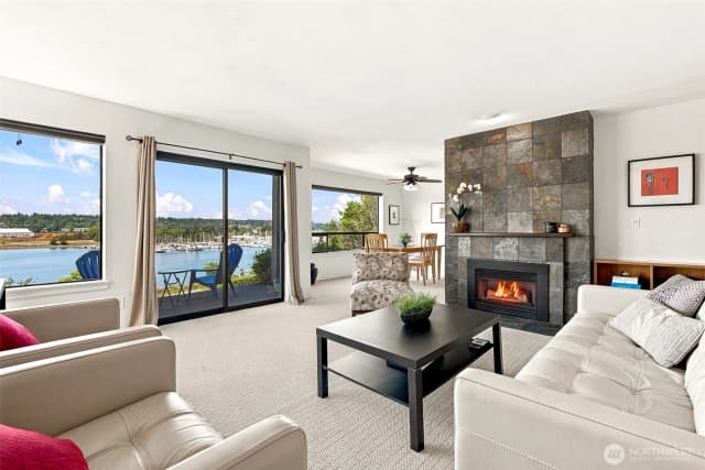 Property photo for 920 East Bay Drive Ne #2d-101, Olympia photo 4