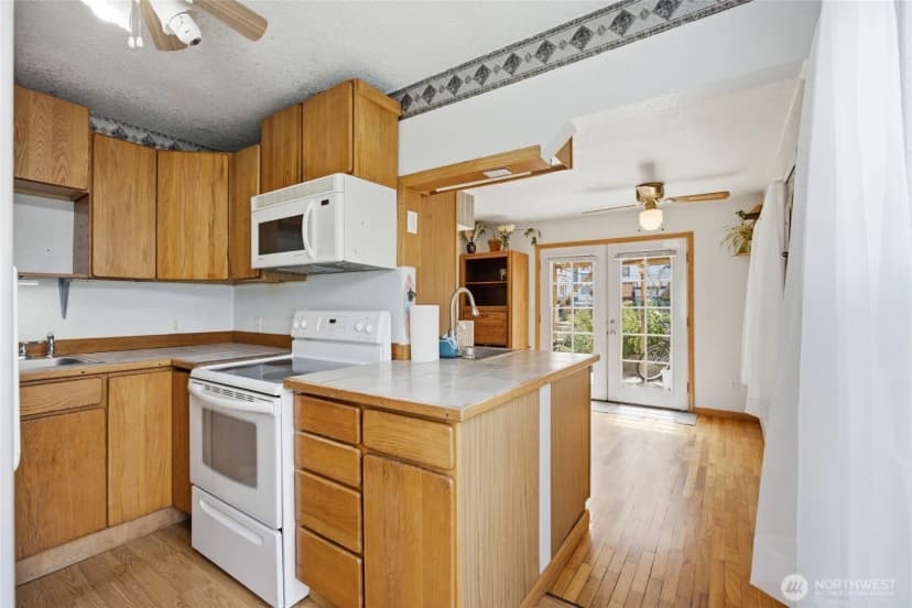 Property photo for 119 Washington Place, Electric City photo 22