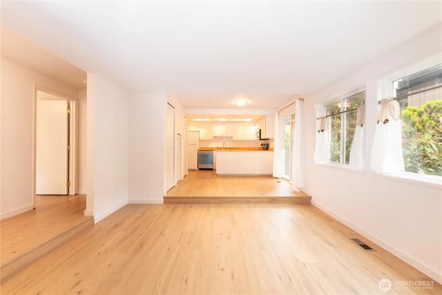 Property photo for 12716 Ne 120th Street #h3, Kirkland photo 2