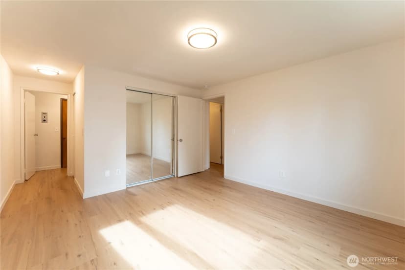 Property photo for 12716 Ne 120th Street #h3, Kirkland photo 10
