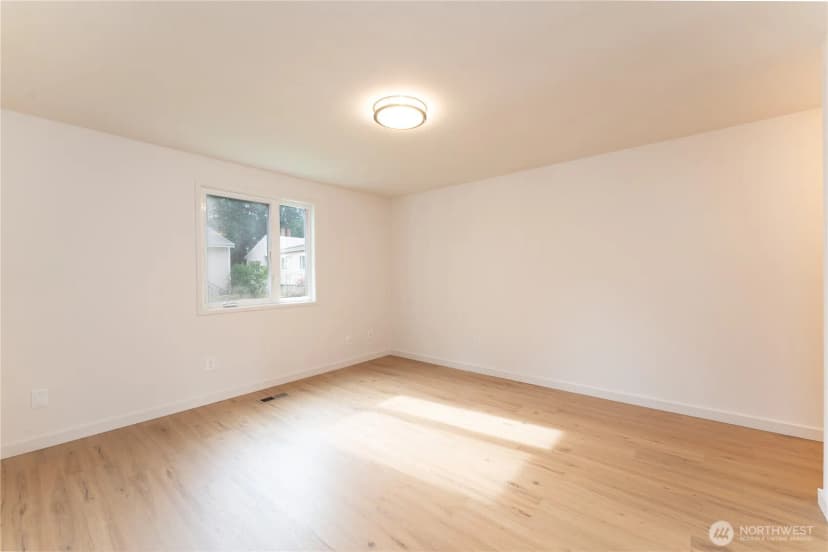 Property photo for 12716 Ne 120th Street #h3, Kirkland photo 8
