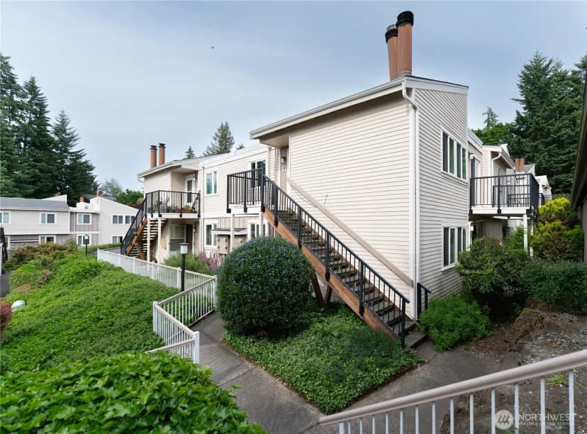 Property photo for 12716 Ne 120th Street #h3, Kirkland photo 17